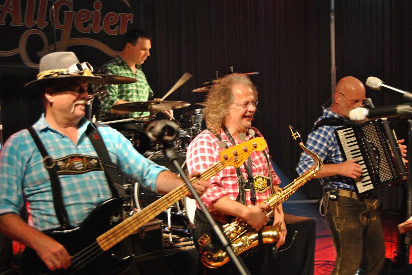 13 09 27 Partynacht in Tracht 2013 (268)